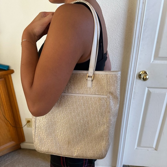 Christian Dior Trotter Canvas Tote Bag in white and gold - Picture 12 of 14